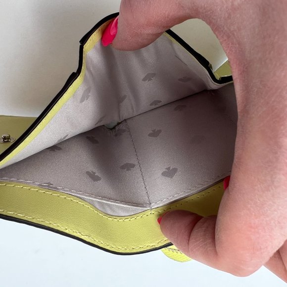 New without tags - Kate Spade Leila Small Leather Trifold Continental Wallet - Picture 4 of 5